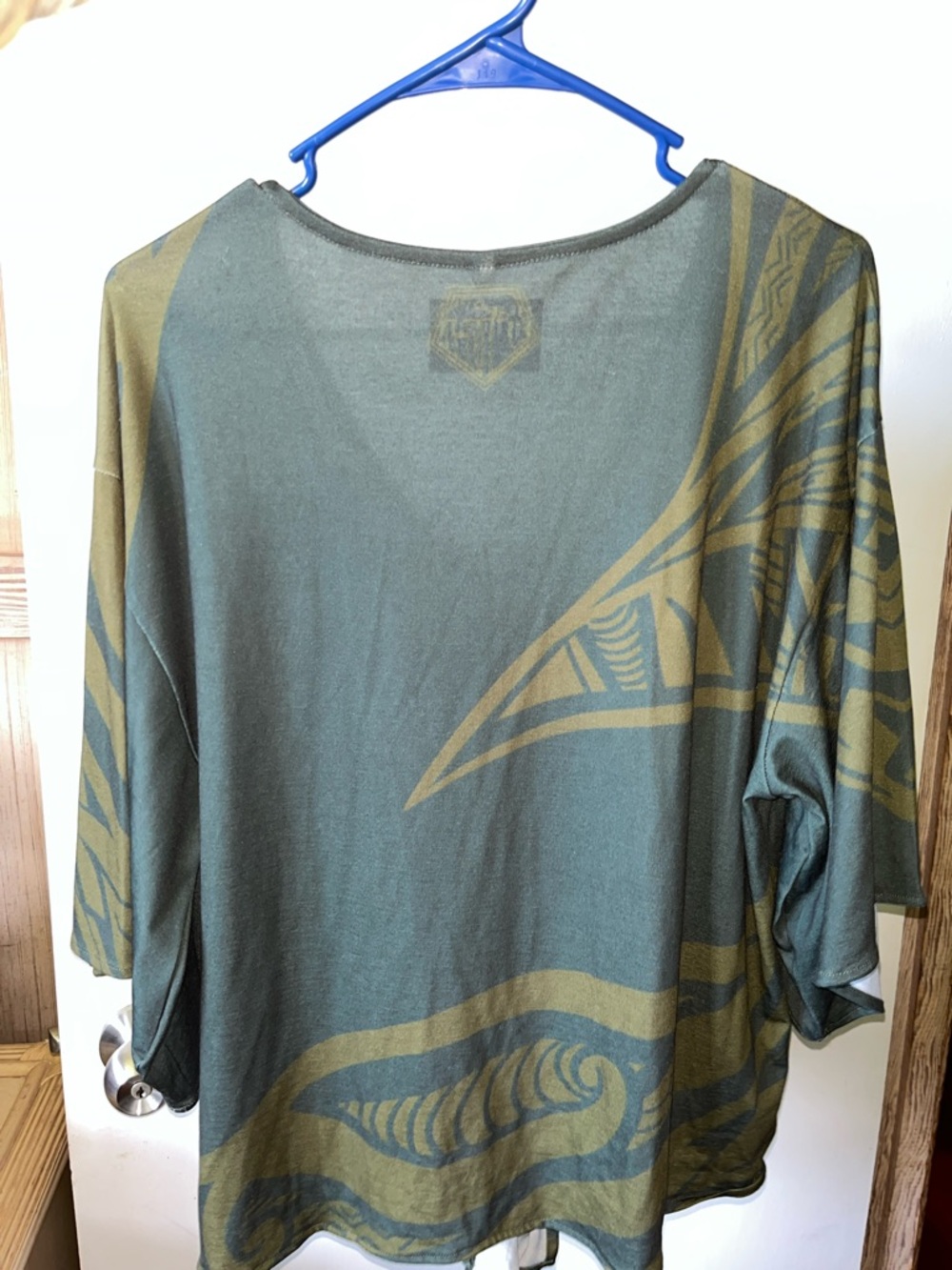 Hawaii's Finest Olive Green & Dark forest green Tribal Tie-Front Tunic Top - Picture 2 of 4
